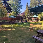 Mapesbury Lodge